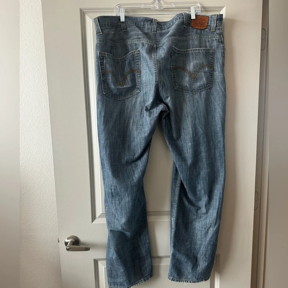 Levi’s Relaxed Straight